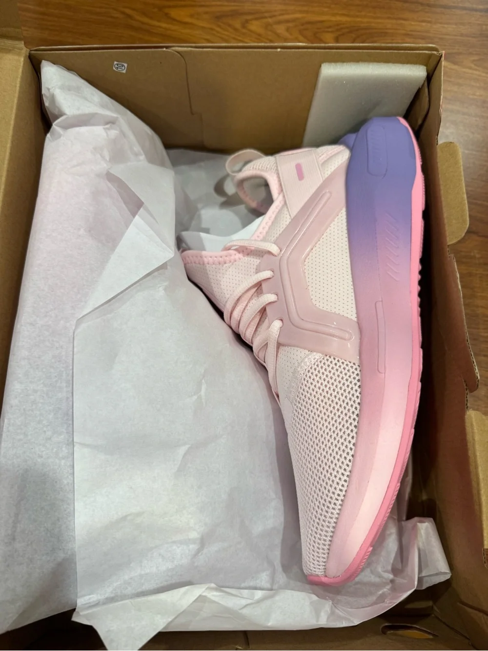 Puma Light Pink and Lavender Mesh Training Sneakers - Picture 6 of 8
